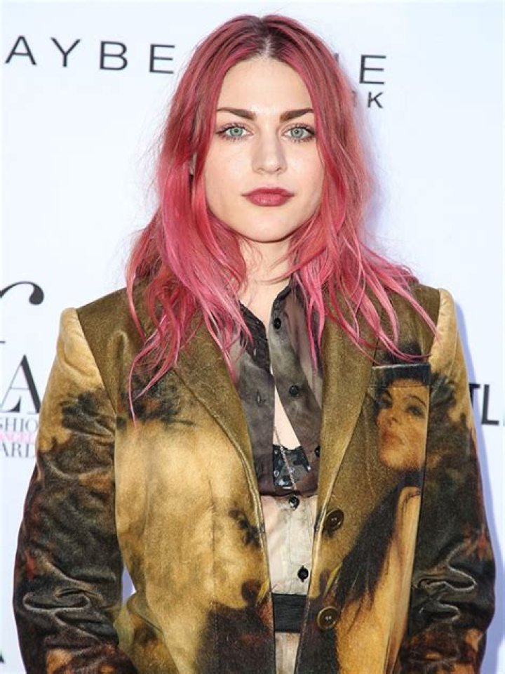 Frances Bean Cobain - Celebrity